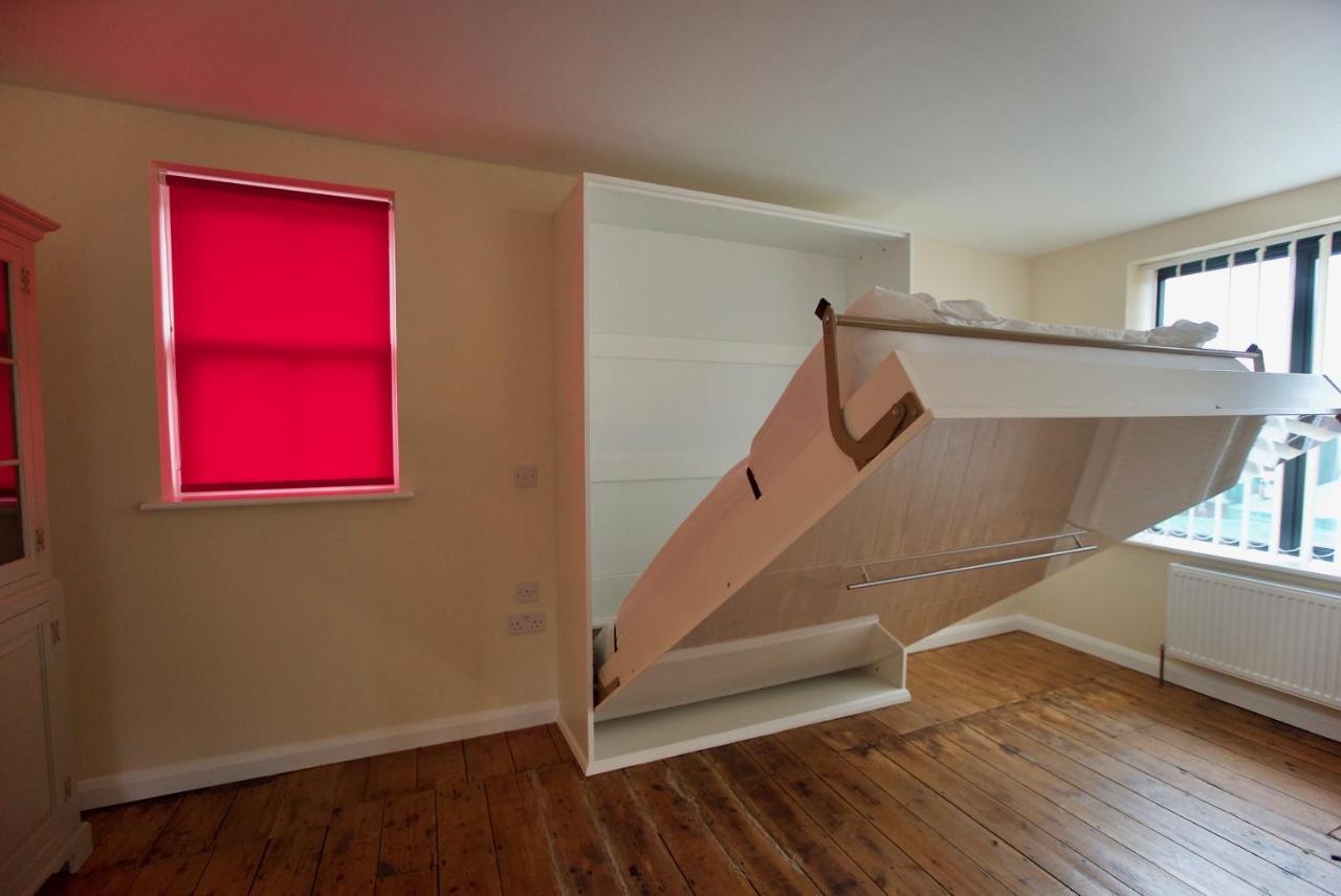 Spacious Apartment With Roof Terrace, Near The Waterfront, 伊普斯威奇 外观 照片